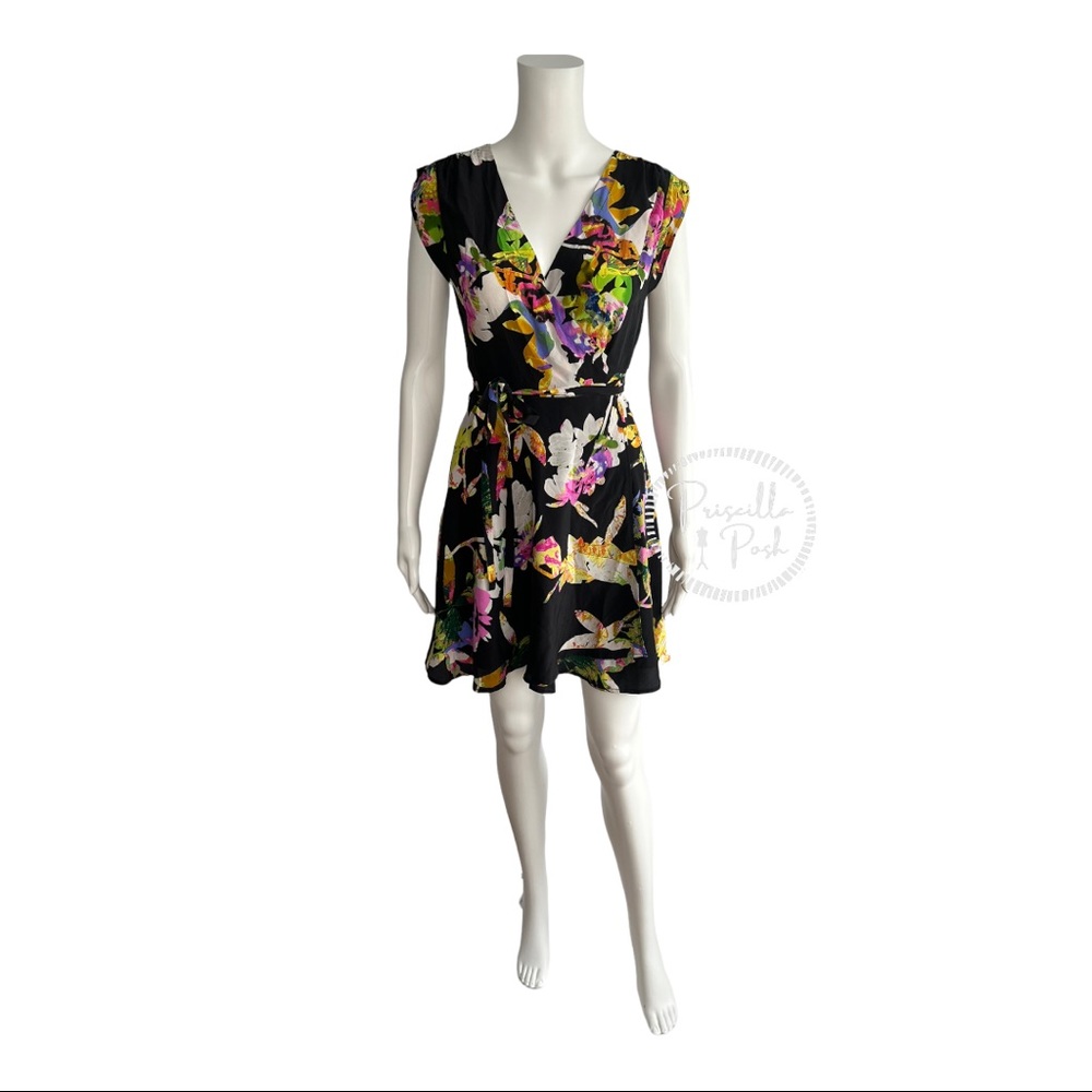 Yumi Kim Black Vibrant Floral Print Wrap Dress Short Sleeve 100% Silk Pink Green - Picture 3 of 13